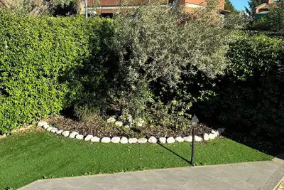 Image de Wonderful apartment in villa with kitchen, imperial bathroom and big garden