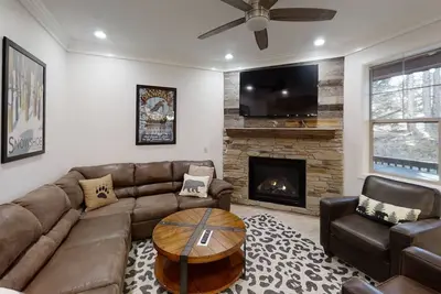 Image de Serene 4br Alpine Retreat by RedAwning