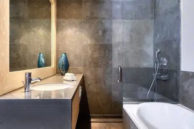 Image de Phenomenal Vilamoura Apartment | Apartment Marx | Double Room | Furnished Balcony | Shared Outdoor and Indoor swimming pool | Shared Fitness Centre and Sauna | Common Lounge and Garden | Praia Da Falésia, Apartado