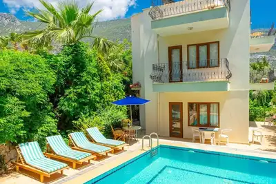 Image de 3 Bedroom 3 Bathroom Kalkan in the center Arykanoos\n