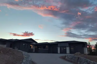 Image de South Reno Stunning New Custom Home