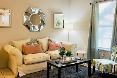 Retro Place - 2bedroom/1bathroom - Great Value! ! !