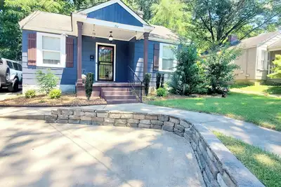 Image de Cozy home in quiet neighborhood