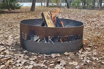 Image de Red Oak Retreat - Cabin on the Water