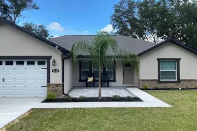 Image de New 2024 home. 5mi to Wec. Close to I-75. Rainbow river, Devils Den and more.