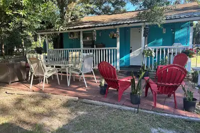 Image de Tiny cottage in the countryside. if relaxing  is  your goal then you found it