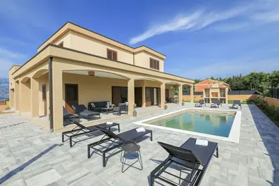 Image de Pecora Nera vacation home with pool, sea view and balcony - Pecora Nera
