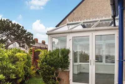 Image de 3 bedroom accommodation in Old Colwyn, near Colwyn Bay