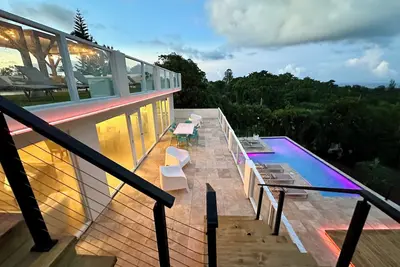 Image de Stunning Private Oasis with Pool and Ocean Views