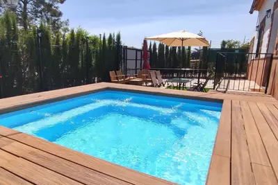 Image de Maison de vacances 'El Rancho Grande' avec piscine, parking et barbecue