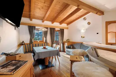 Image de Appartement \"Rit\" avec vue sur les montagnes, jardin partagé et Wi-Fi