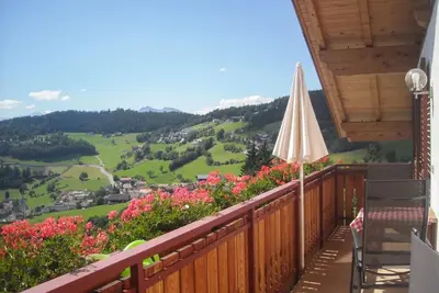 Image de Appartement \"Wald\" avec vue sur les montagnes, jardin partagé et Wi-Fi