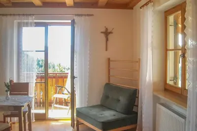 Image de Appartement 'Wiese' avec vue sur les montagnes, jardin partagé et Wi-Fi