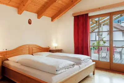 Image de Appartement 'Appartment Family' avec vue sur les montagnes, jardin partagé et Wi-Fi