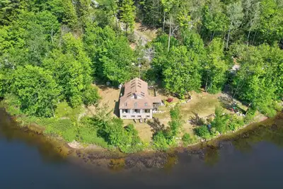 180 Degree Lakefront Views-Fire Pit-Swimming