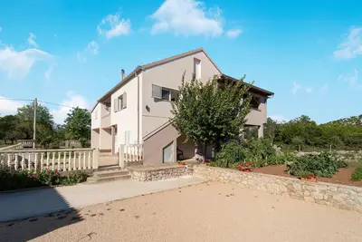 Image de Bel appartement de 3 chambres à.