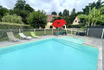 Image de La Sarrazine - Gîte familial avec piscine chauffée - Mi-Mai/Septembre