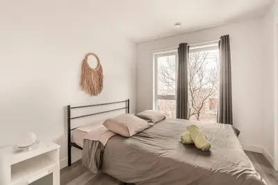 Image de Big 2 bedroom apartment on 2 floors