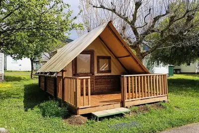 Standard Amazon Lodge 20 m2 + Terrasse 4 Personen