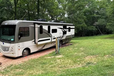 Image de Class A Rv 2022 Holiday Rambler  Shooting Creek Nc. Full Hook Up