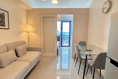 Image de Cozy 1br Condo w/ balcony - Sm Moa view!