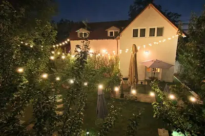 Cozy B&B  next to the forest, 10 minutes to Dracula`s monastery!