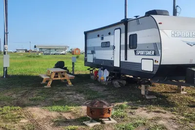 Image de Cozy bayside get-away on the Carancahua Bay outside of Palacios, Tx.