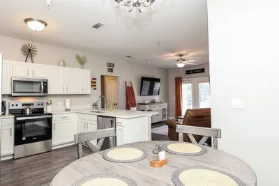 Image de Fully Renovated 2br Condo walking distance to Ole Miss Campus!