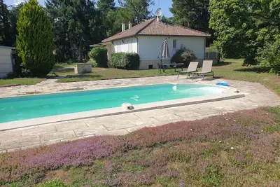 Image de Reposant, arboré, confort, clos, bien équipé