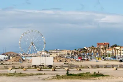 Image de Appartement familial 2 pièces cabine, à 60m de la plage, avec box et Wi-Fi - Saint Pierre la Mer