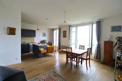 Image de Appartement Suresnes - 4 pax - Vue imprenable sur Paris - Lumineux - Calme