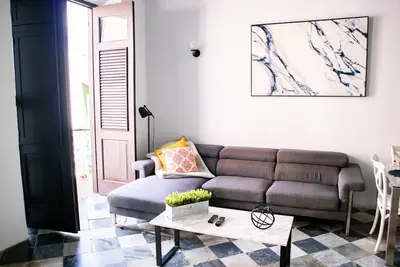 Image de Charming 2-Bedroom Colonial Apartment with Balcony in Old San Juan