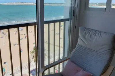 Image de Lujoso Apartamentos Frente al Mar, Cádiz. Preciosas Vistas a un Paso de la Playa