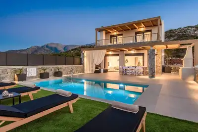 Image de Ideal Modern Villa With Refreshing Pool