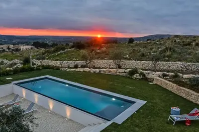 Modern Villa Set in a Peaceful, Rural Location