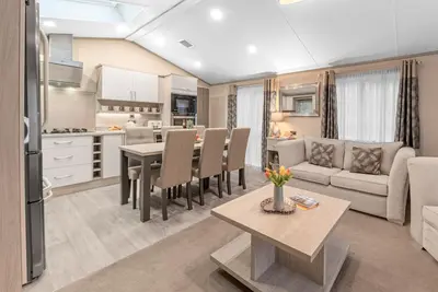 Dizzy Ducks Lodge | Sleeps 6 - Lodge near Windermere