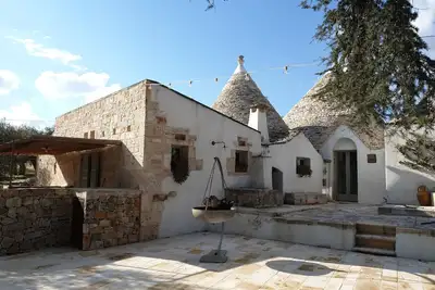 Image de Trulli complex with pool in Puglia near town - lamabuonasera