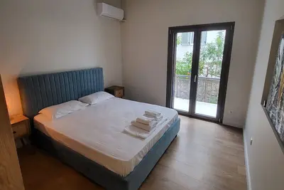Image de Ideally located close to hospitals and city center.