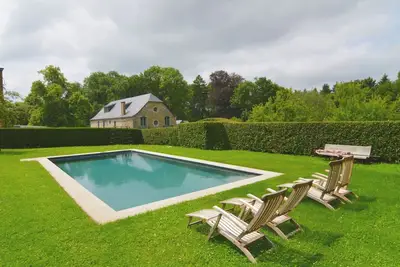 Image de Maison de vacances Ă Gesves avec piscine