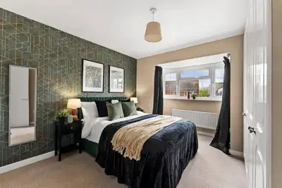 Image de Spacious 5-Bedroom Home in Cheltenham