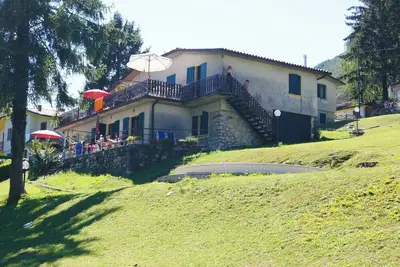 Image de Directly on the lake with terrace