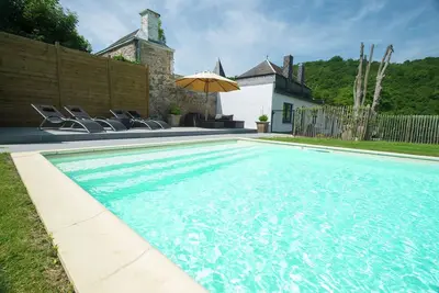 Image de Demeure de caractטre א Hastiטre avec Piscine