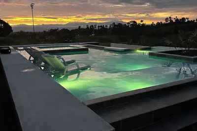 Image de Palacio del sol + jacuzzi climatizado + piscina de lujo