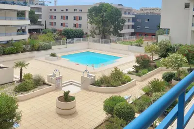Image de Charmant T2 avec piscine et balcon à Fréjus