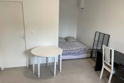 Image de Joli Studio neuf à 10mins de Bordeaux et à 50m du tram