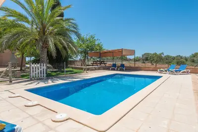 Image de Can Pintat - Trois Chambres Villa, Couchages 6