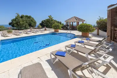 Villa Lina - Six Chambres Villa, Couchages 14