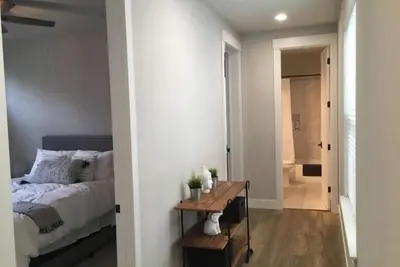 Image de Modern Spacious Craftsman Near Chico State & Enloe