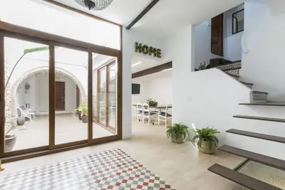 Image de Bellreguard - Quatre Chambres Chalet, Couchages 8