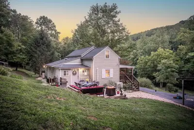 Image de Secluded 20+ Acre Retreat Near Brew & Wine Trails